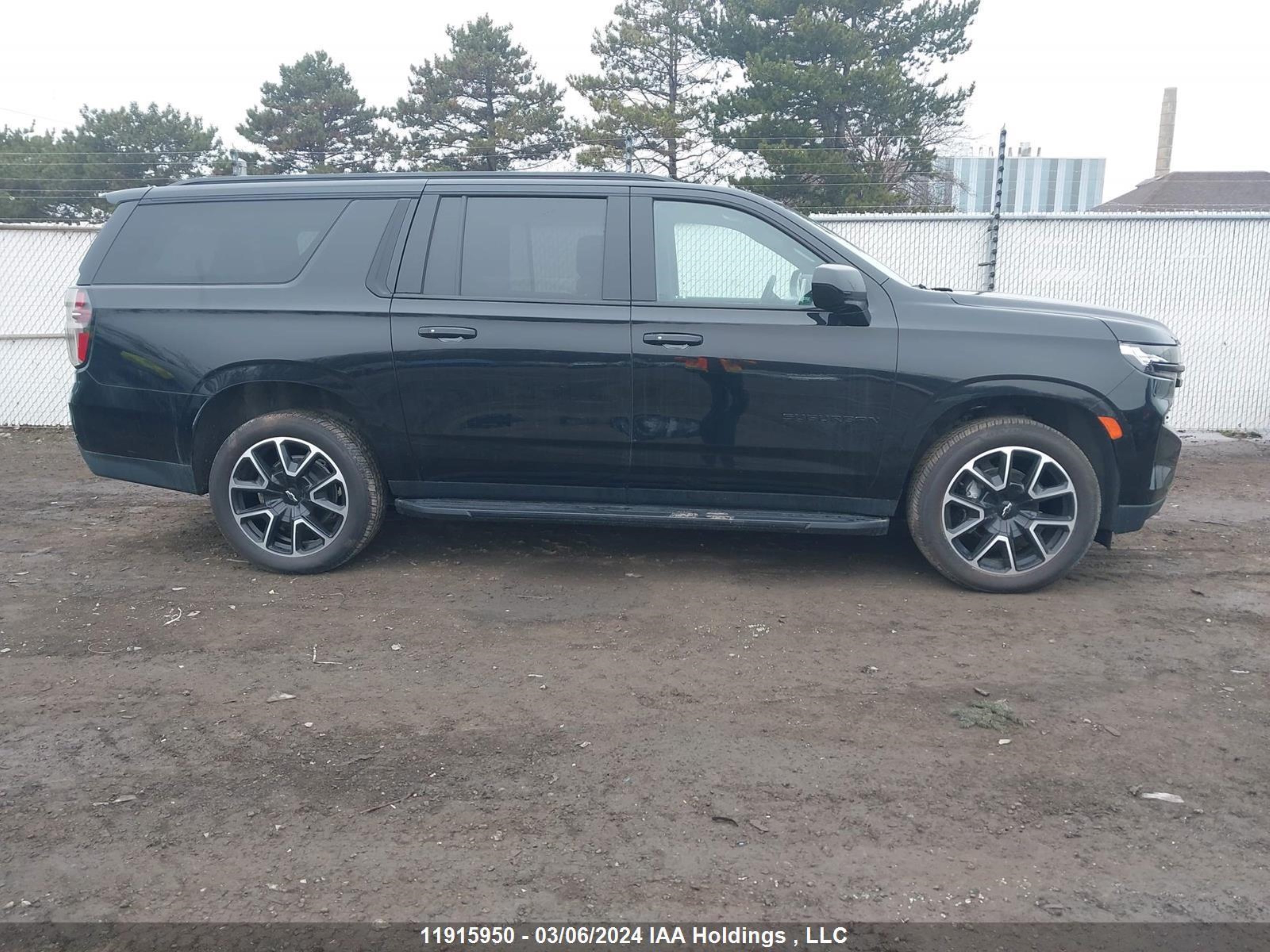 Photo 12 VIN: 1GNSKEKT7PR256124 - CHEVROLET SUBURBAN 