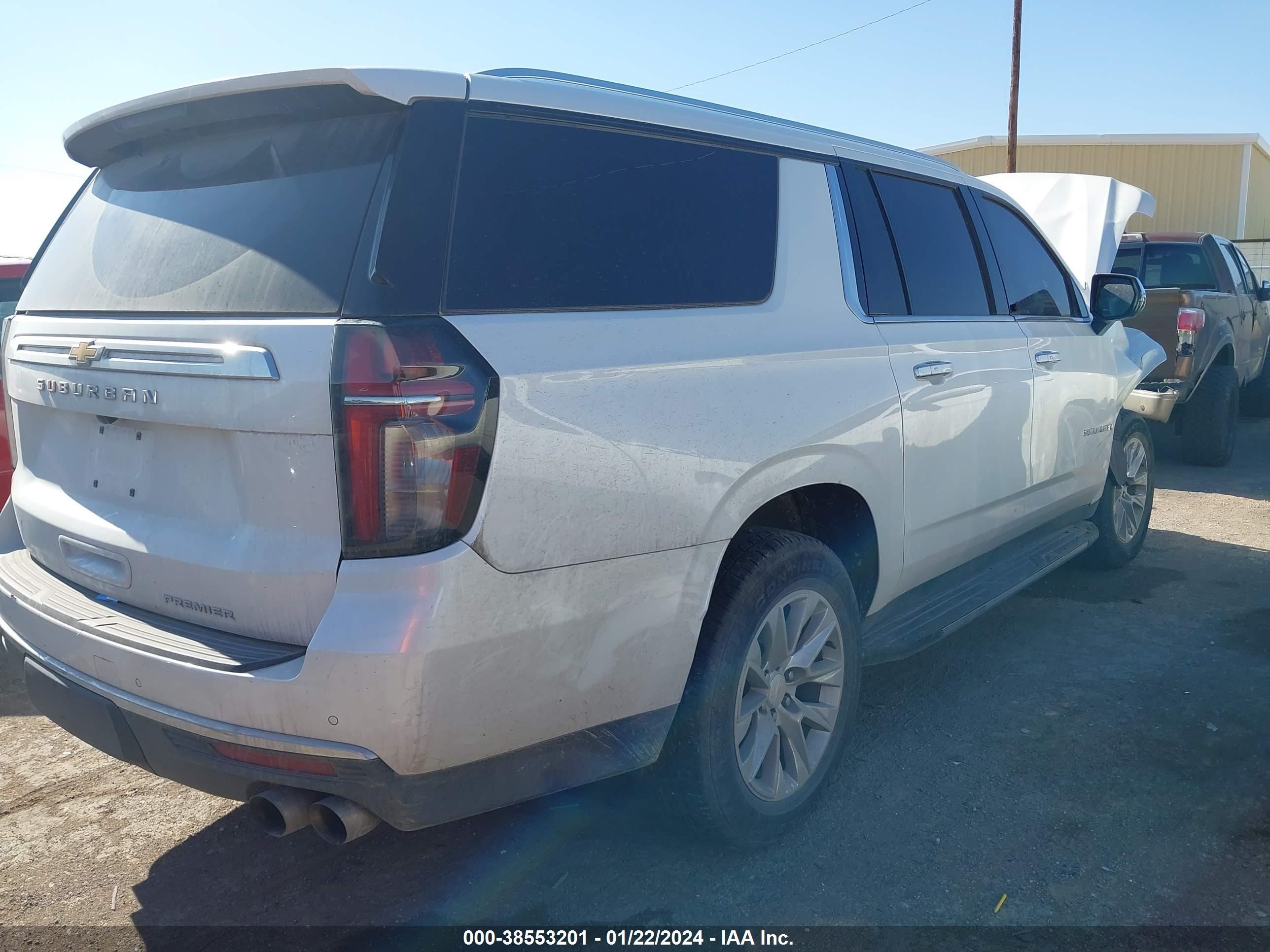 Photo 3 VIN: 1GNSKFKD0PR294678 - CHEVROLET SUBURBAN 