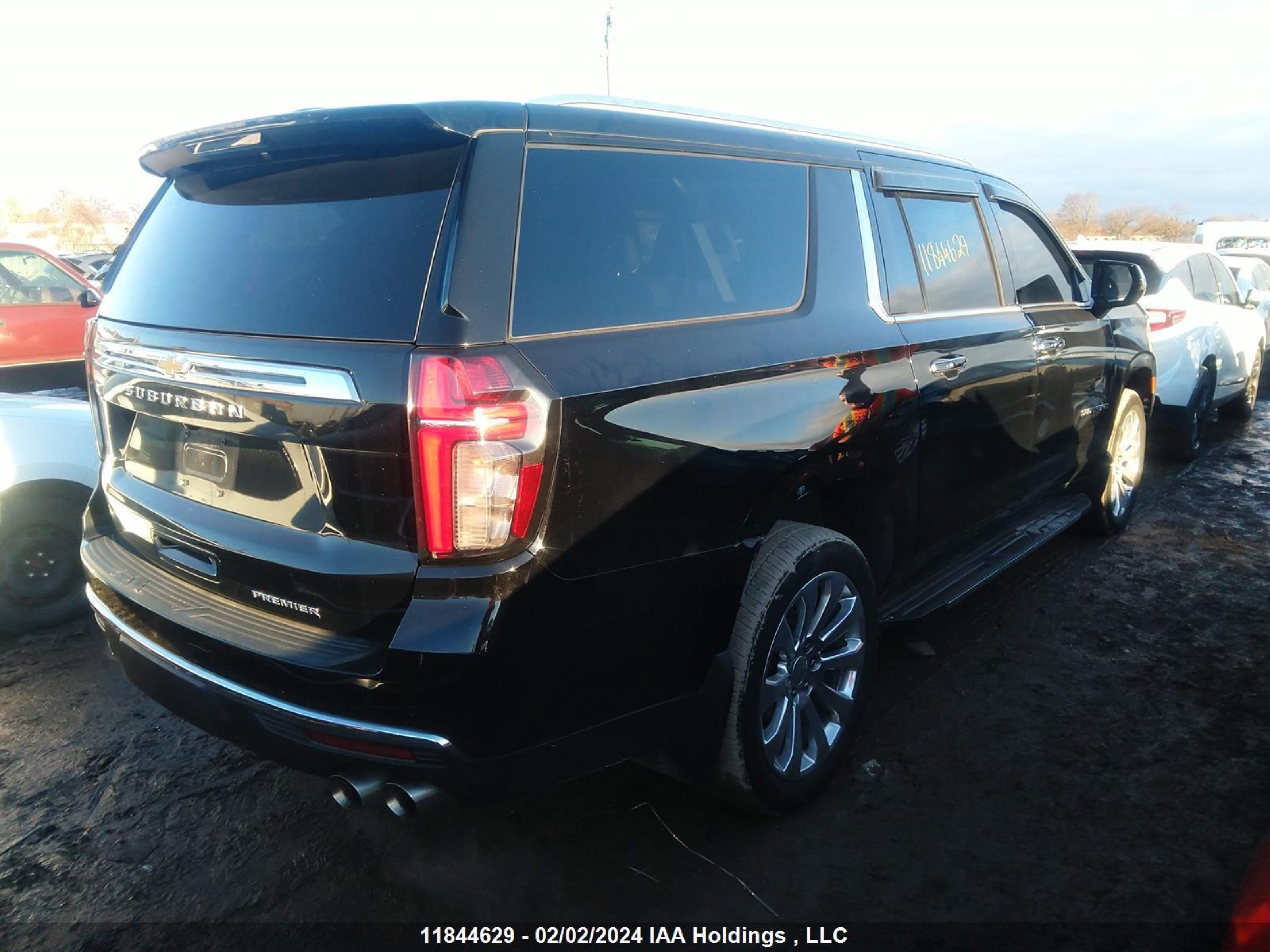 Photo 3 VIN: 1GNSKFKD8PR204189 - CHEVROLET SUBURBAN 