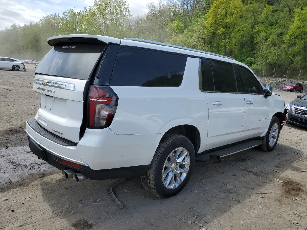 Photo 2 VIN: 1GNSKFKL8PR389383 - CHEVROLET SUBURBAN 