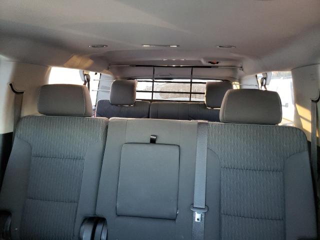 Photo 9 VIN: 1GNSKGKC2JR142700 - CHEVROLET SUBURBAN 