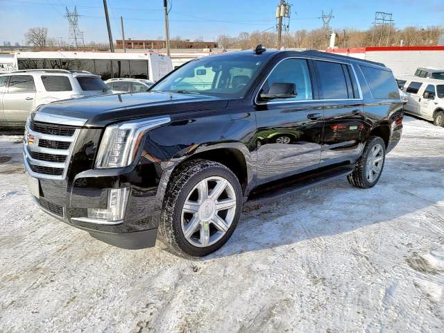 Photo 1 VIN: 1GNSKGKC6JR214658 - CHEVROLET SUBURBAN K 