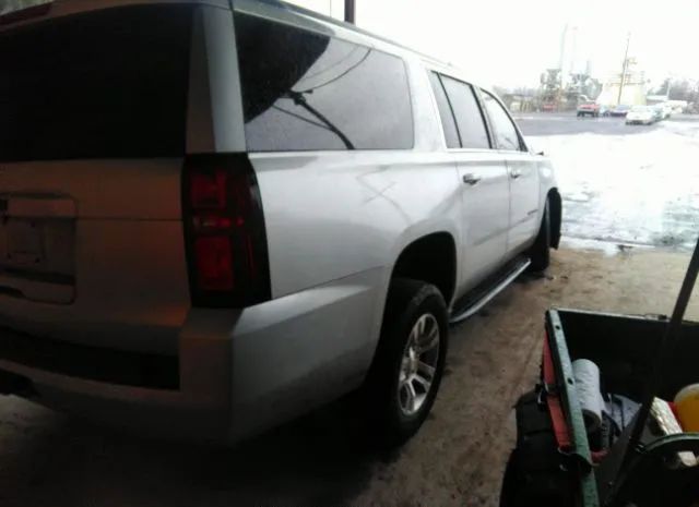 Photo 3 VIN: 1GNSKGKCXJR156652 - CHEVROLET SUBURBAN 