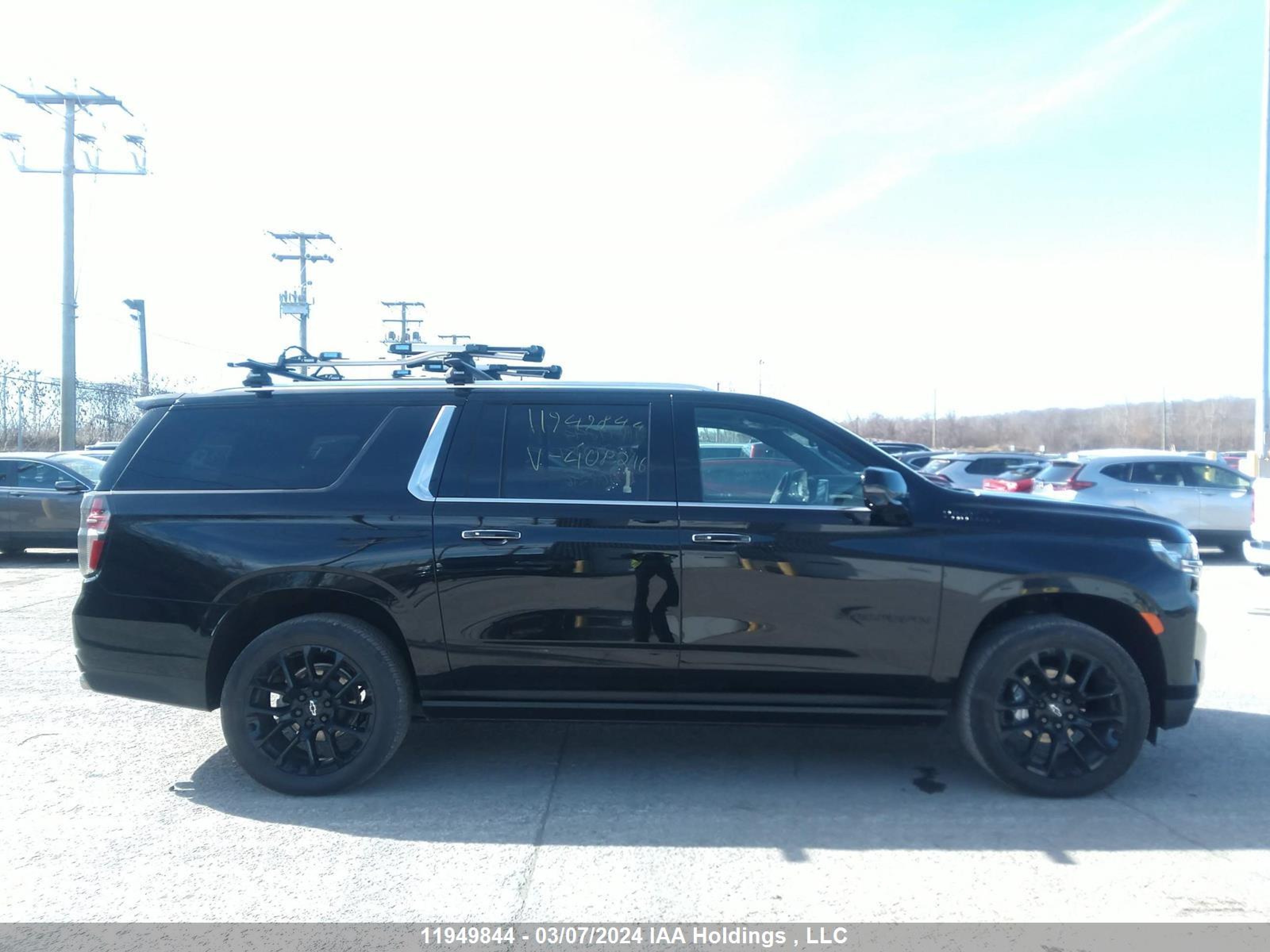 Photo 13 VIN: 1GNSKGKL1PR408216 - CHEVROLET SUBURBAN 