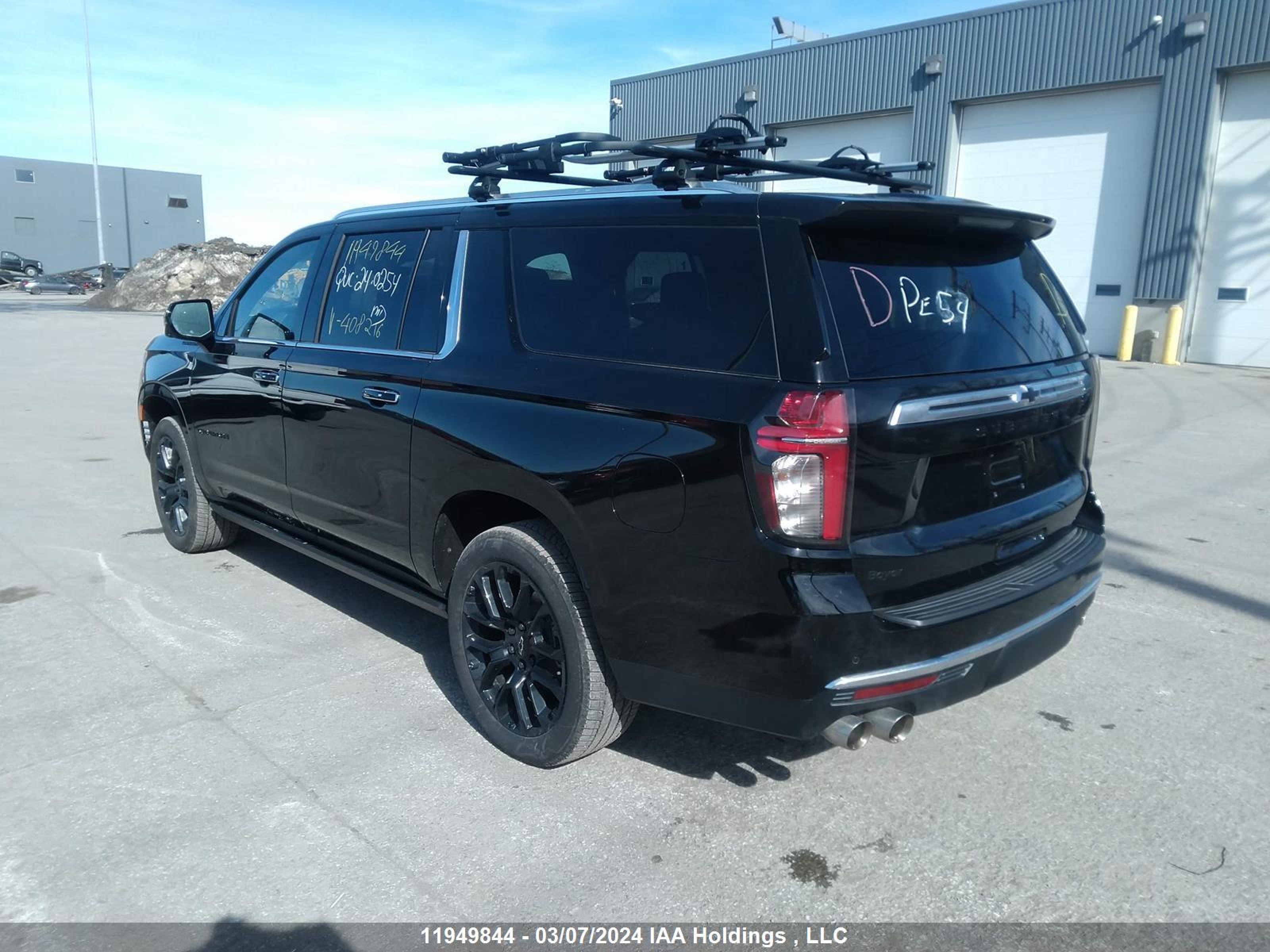 Photo 2 VIN: 1GNSKGKL1PR408216 - CHEVROLET SUBURBAN 