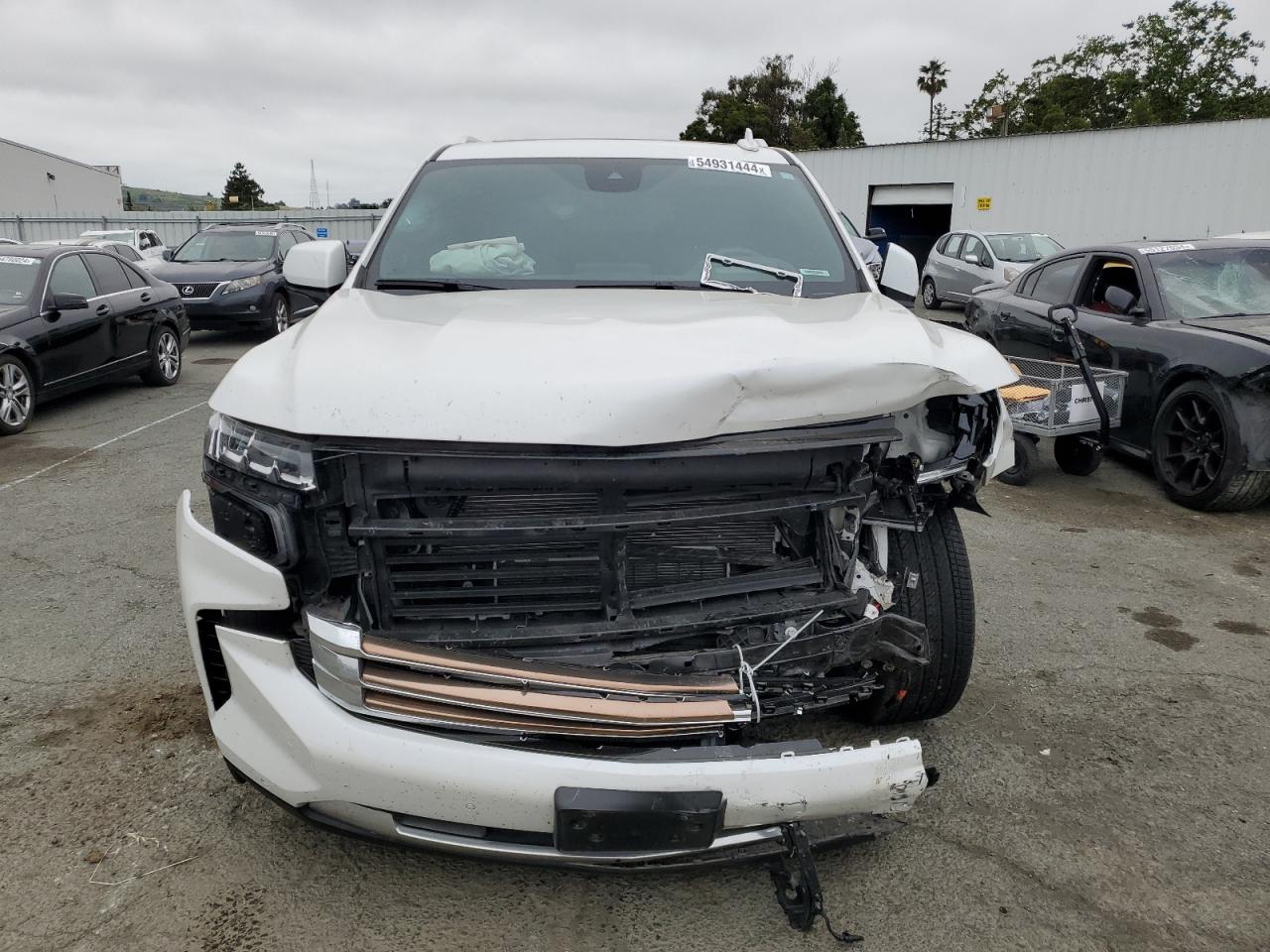 Photo 4 VIN: 1GNSKGKT3PR482608 - CHEVROLET SUBURBAN 