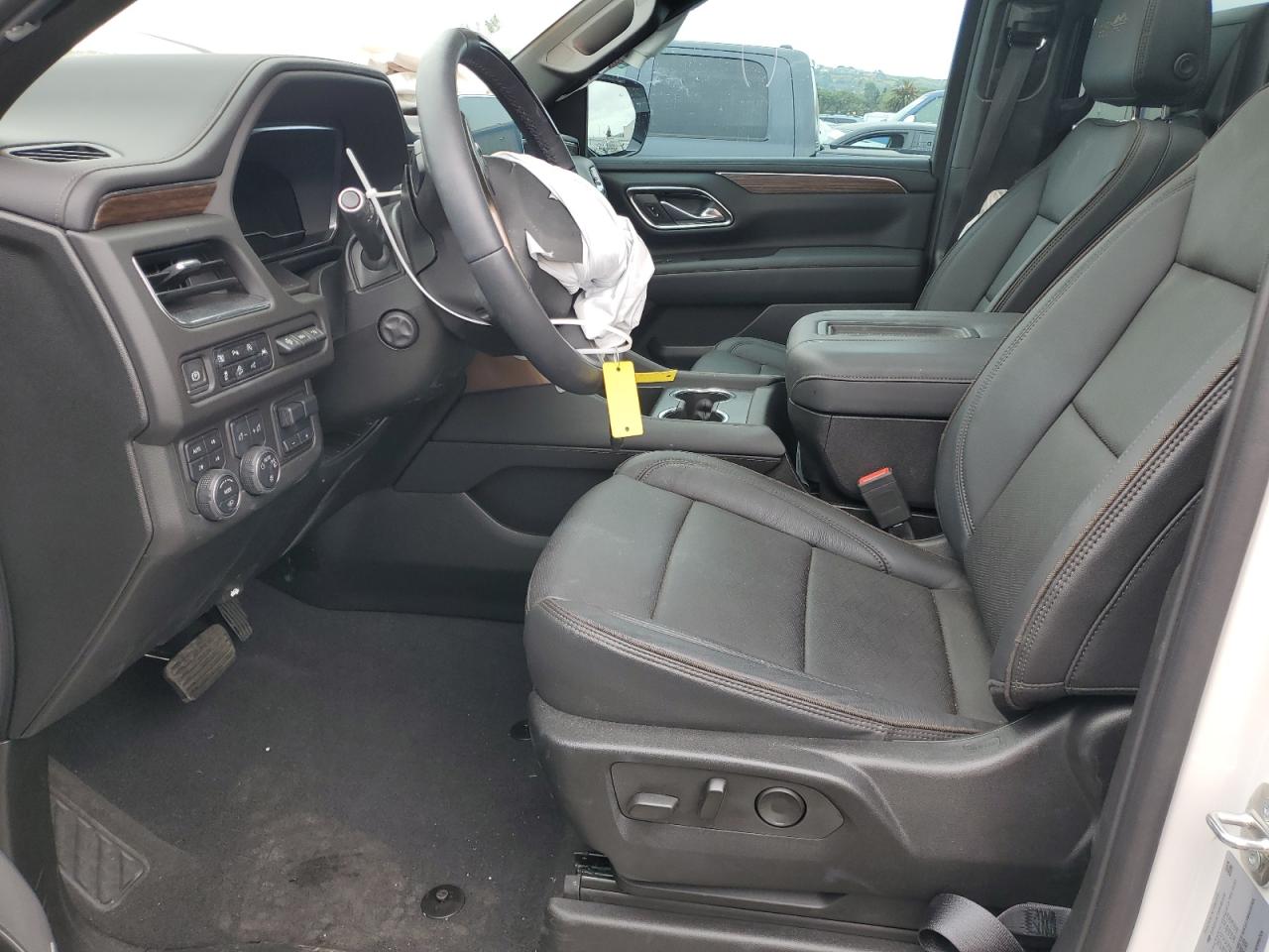 Photo 6 VIN: 1GNSKGKT3PR482608 - CHEVROLET SUBURBAN 