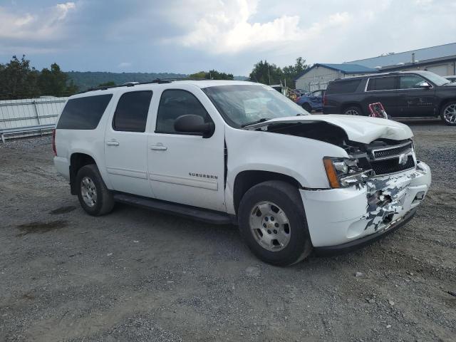 Photo 3 VIN: 1GNSKHE30BR135263 - CHEVROLET SUBURBAN K 