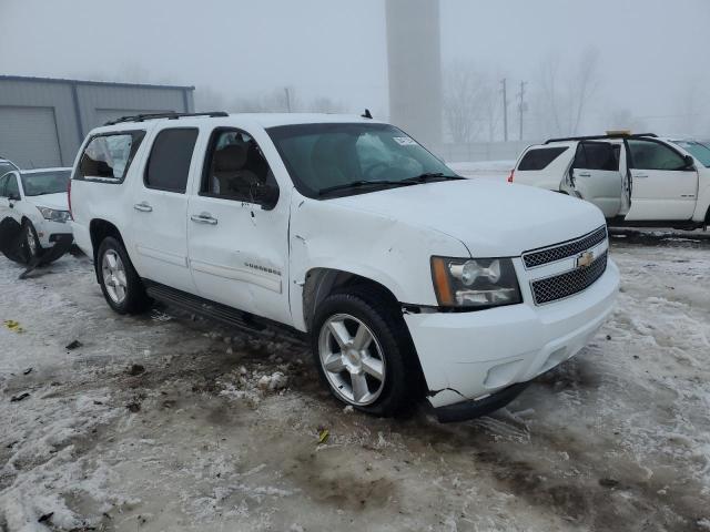 Photo 3 VIN: 1GNSKHE30BR390284 - CHEVROLET SUBURBAN 