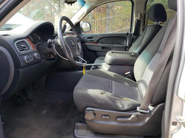 Photo 6 VIN: 1GNSKHE32BR200565 - CHEVROLET SUBURBAN 