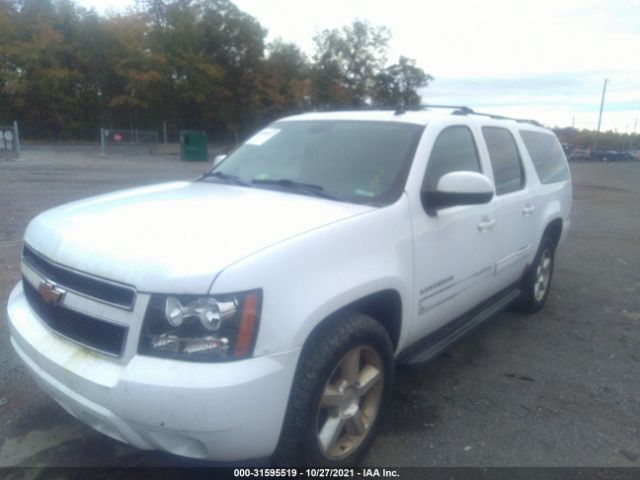 Photo 1 VIN: 1GNSKHE34BR177189 - CHEVROLET SUBURBAN 