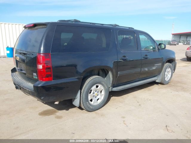 Photo 3 VIN: 1GNSKHE35BR194857 - CHEVROLET SUBURBAN 1500 