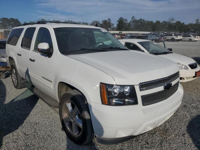 Photo 3 VIN: 1GNSKHE36BR163343 - CHEVROLET SUBURBAN K 