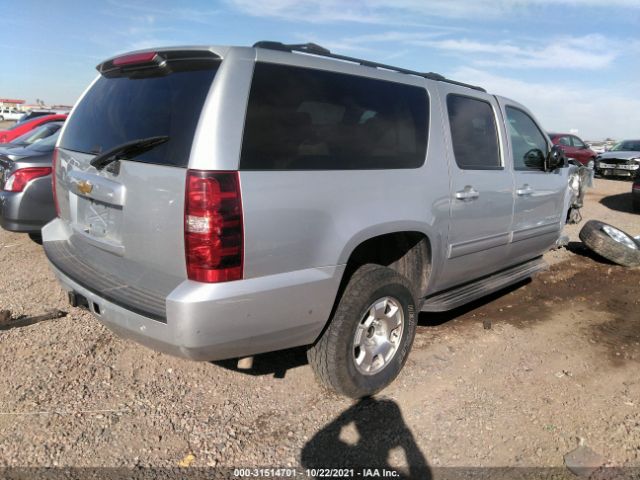 Photo 3 VIN: 1GNSKHE72DR317326 - CHEVROLET SUBURBAN 