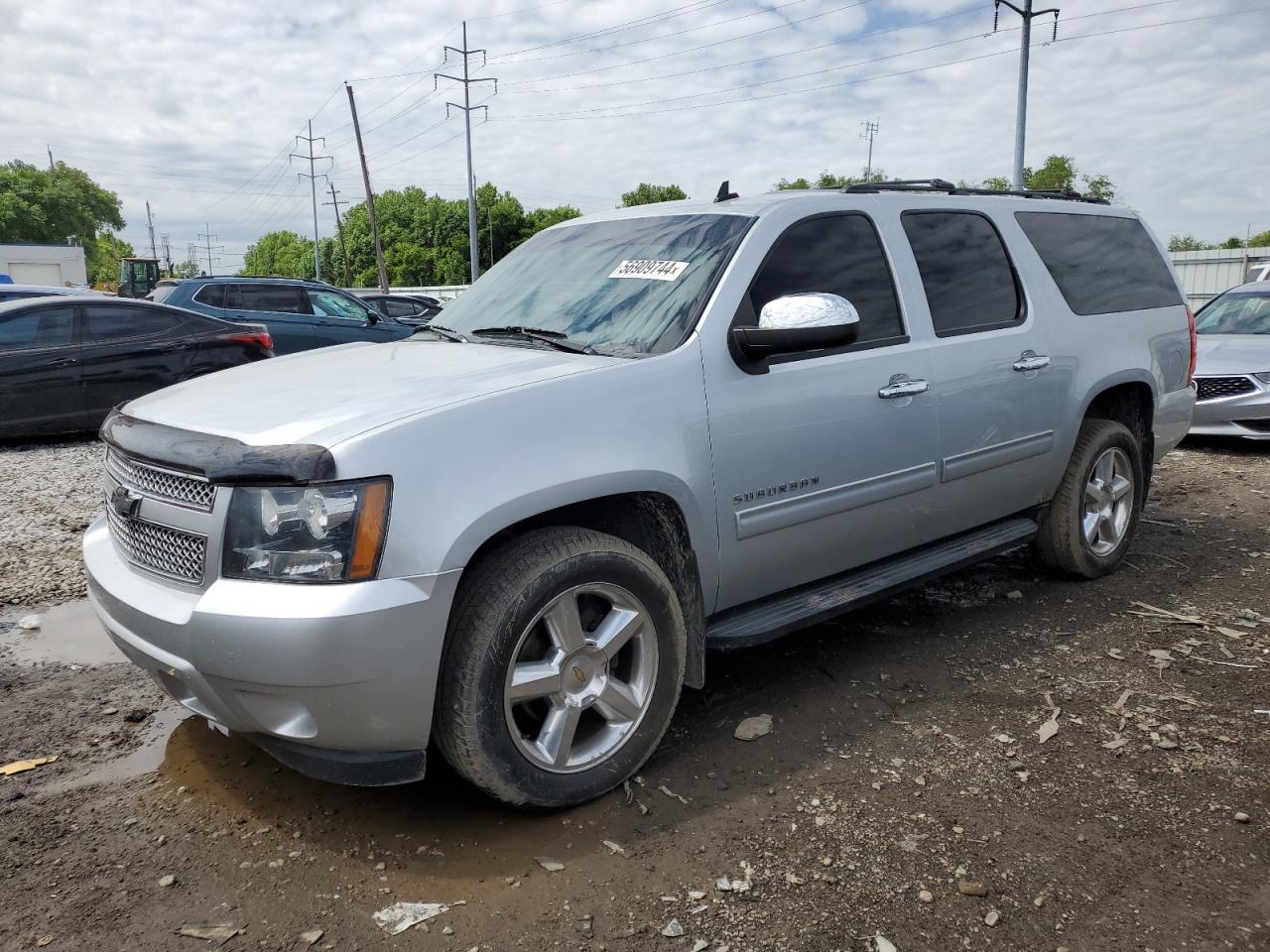 Photo 1 VIN: 1GNSKHE72ER136888 - CHEVROLET SUBURBAN 