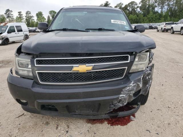 Photo 4 VIN: 1GNSKHE76DR156463 - CHEVROLET SUBURBAN 