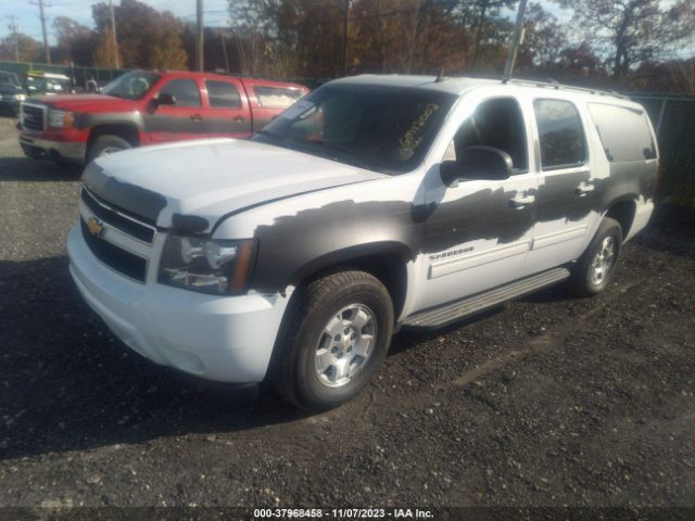 Photo 1 VIN: 1GNSKHE79CR139011 - CHEVROLET SUBURBAN 1500 