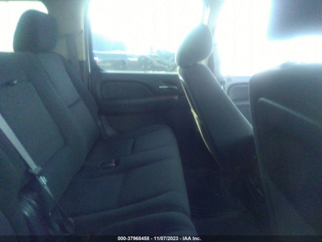 Photo 7 VIN: 1GNSKHE79CR139011 - CHEVROLET SUBURBAN 1500 