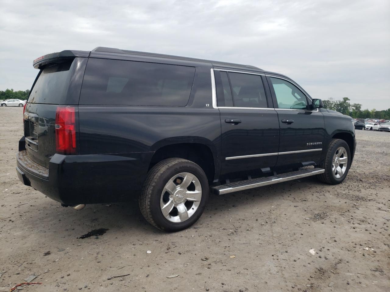 Photo 2 VIN: 1GNSKHKC0KR152150 - CHEVROLET SUBURBAN 