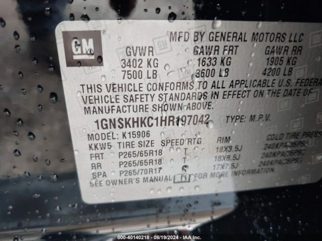 Photo 8 VIN: 1GNSKHKC1HR197042 - CHEVROLET SUBURBAN 