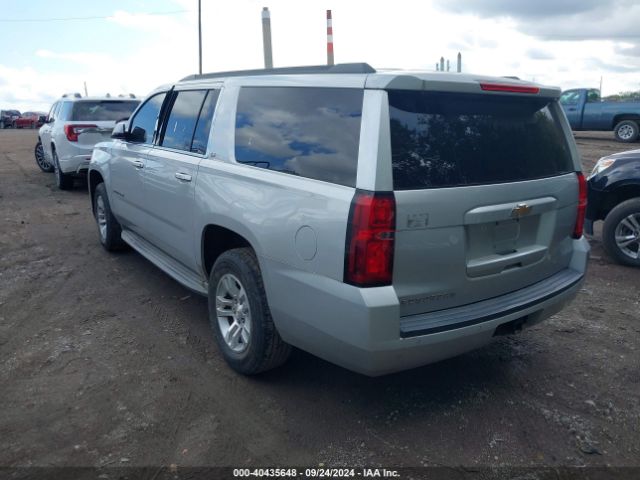 Photo 2 VIN: 1GNSKHKC2FR251042 - CHEVROLET SUBURBAN 