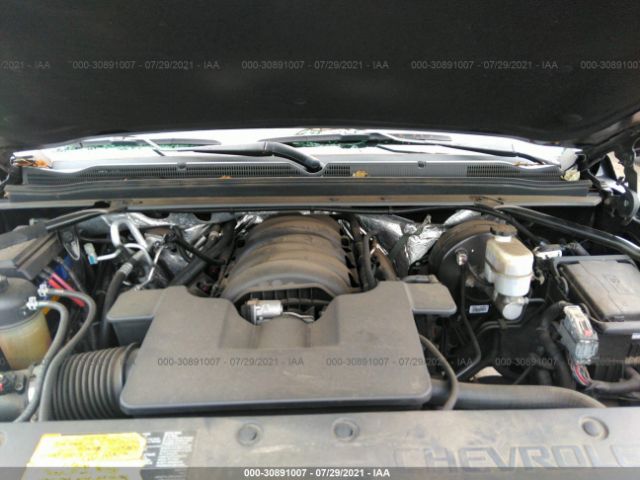 Photo 9 VIN: 1GNSKHKC2HR271813 - CHEVROLET SUBURBAN 