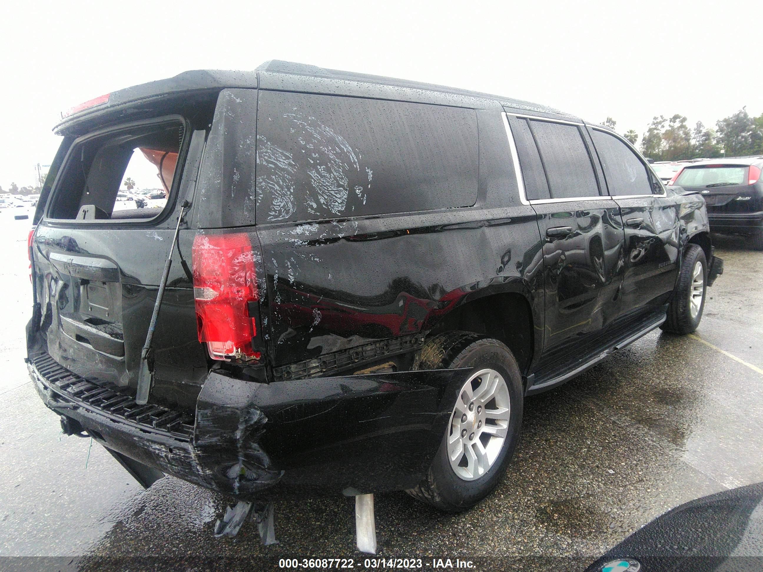 Photo 3 VIN: 1GNSKHKC2LR277605 - CHEVROLET SUBURBAN 