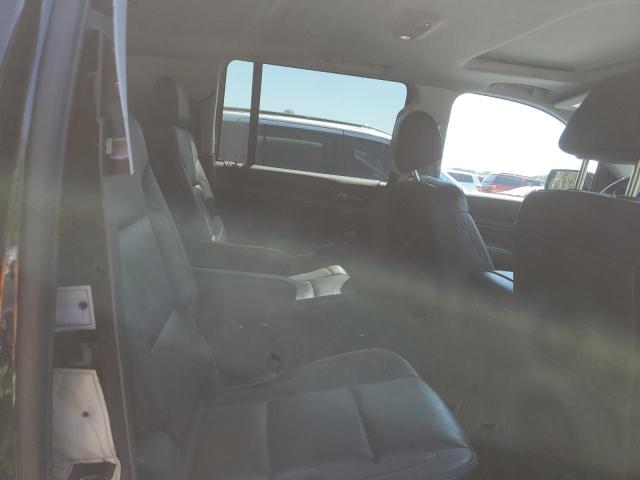 Photo 10 VIN: 1GNSKHKC3JR389634 - CHEVROLET SUBURBAN K 