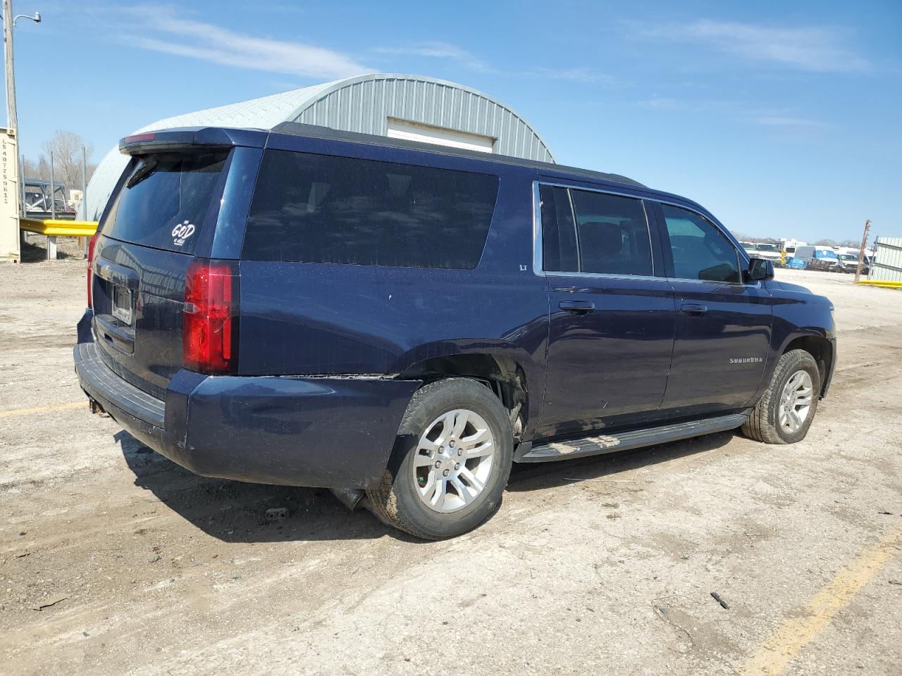 Photo 2 VIN: 1GNSKHKC5KR393010 - CHEVROLET SUBURBAN 
