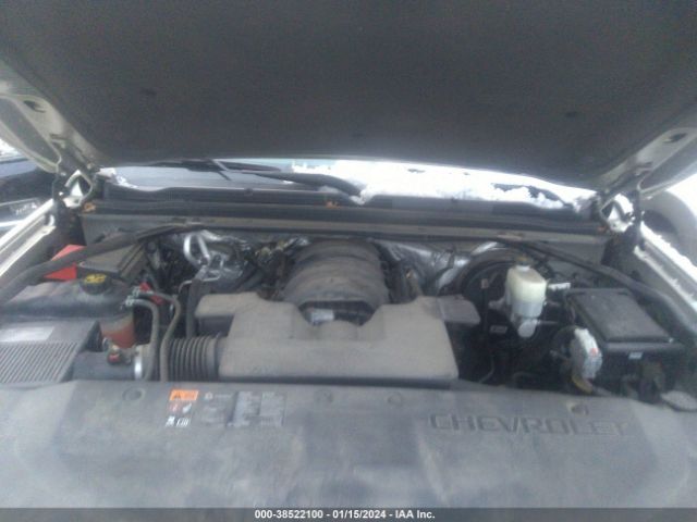 Photo 9 VIN: 1GNSKHKC7GR238434 - CHEVROLET SUBURBAN 