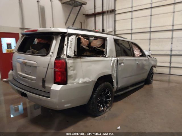 Photo 3 VIN: 1GNSKHKC7JR238067 - CHEVROLET SUBURBAN 