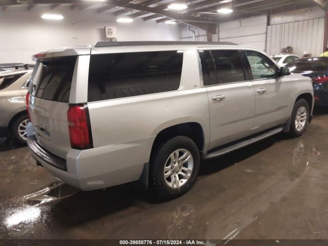 Photo 3 VIN: 1GNSKHKC9GR222042 - CHEVROLET SUBURBAN 