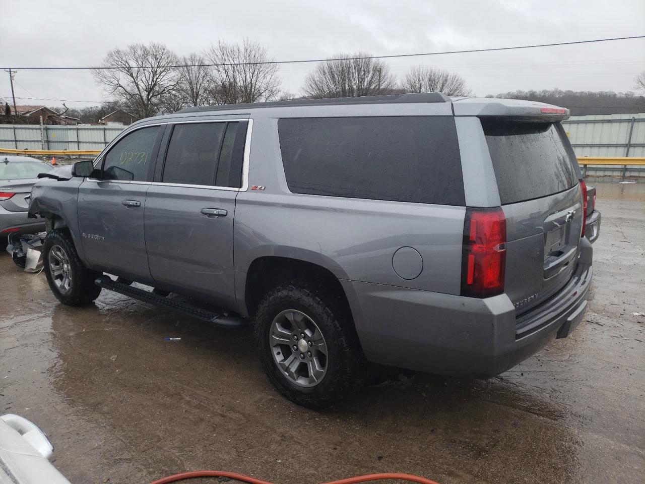 Photo 1 VIN: 1GNSKHKC9JR297489 - CHEVROLET SUBURBAN 