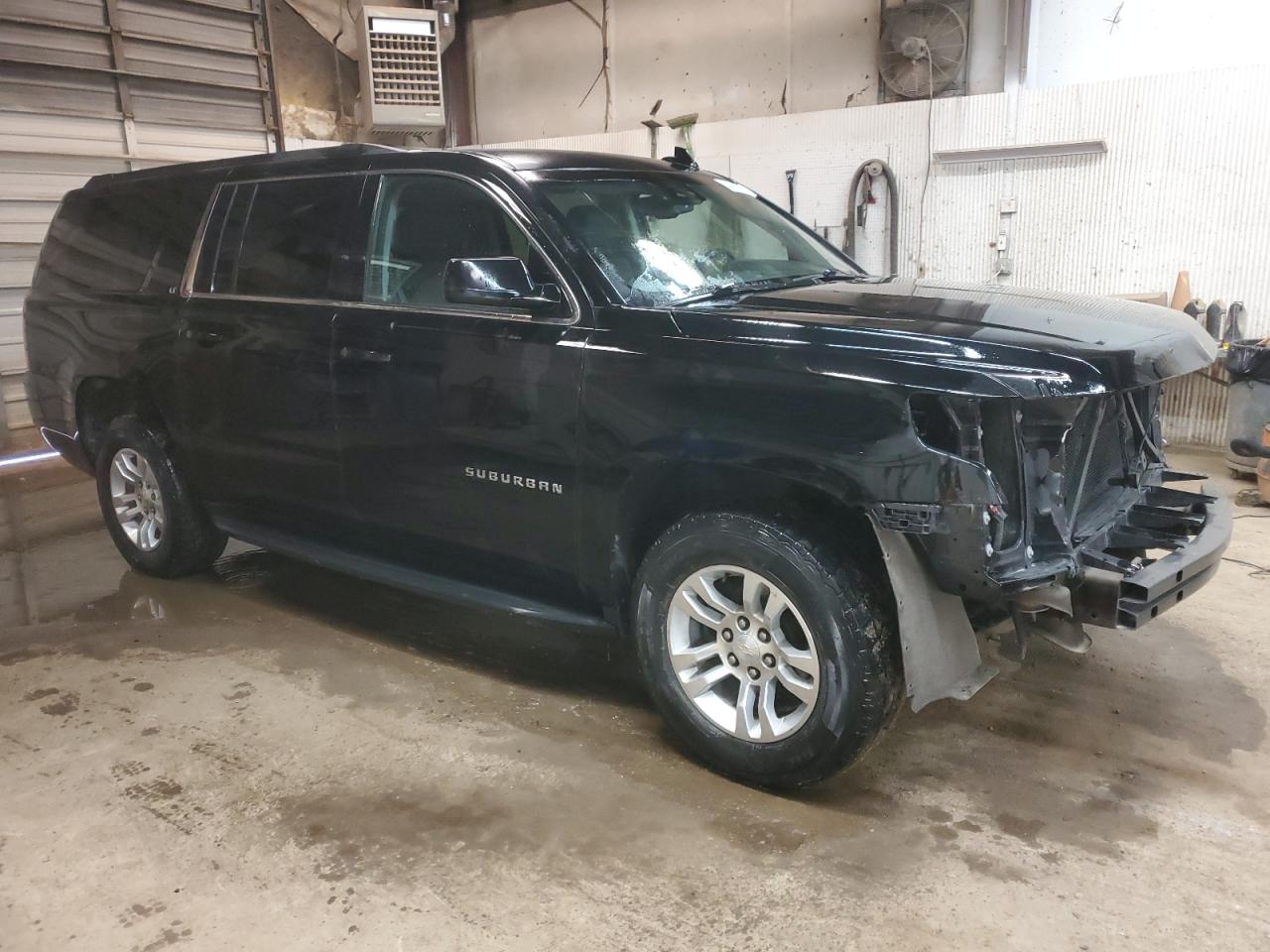 Photo 3 VIN: 1GNSKHKC9KR387369 - CHEVROLET SUBURBAN 