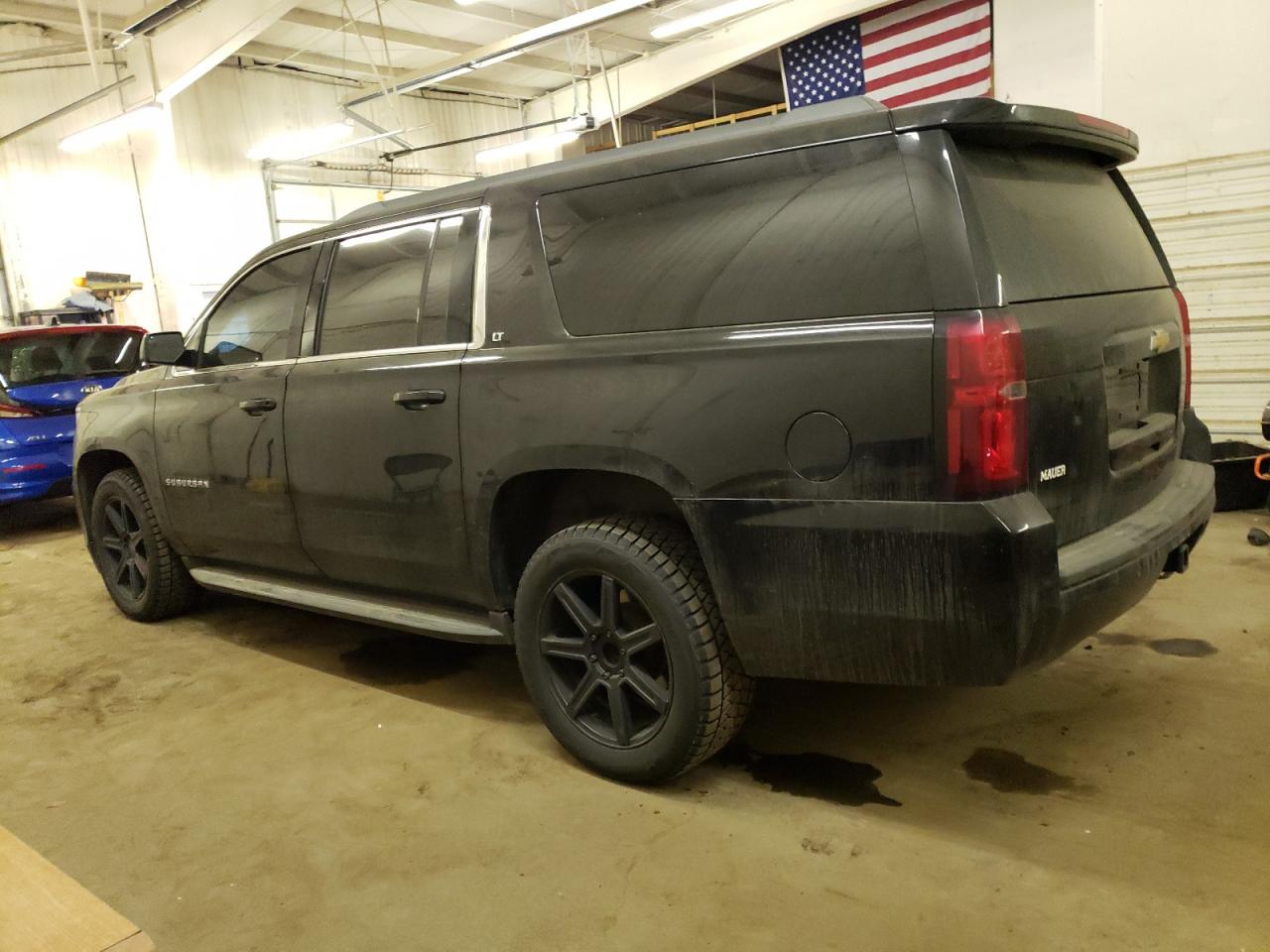 Photo 1 VIN: 1GNSKHKCXGR357868 - CHEVROLET SUBURBAN 