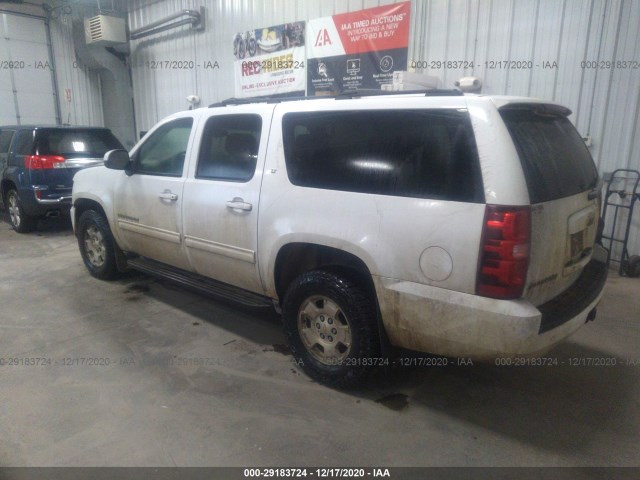 Photo 2 VIN: 1GNSKJE30BR282173 - CHEVROLET SUBURBAN 