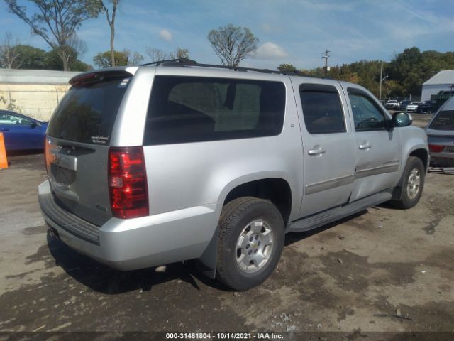 Photo 3 VIN: 1GNSKJE30BR369507 - CHEVROLET SUBURBAN 