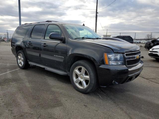 Photo 3 VIN: 1GNSKJE31BR146635 - CHEVROLET SUBURBAN K 