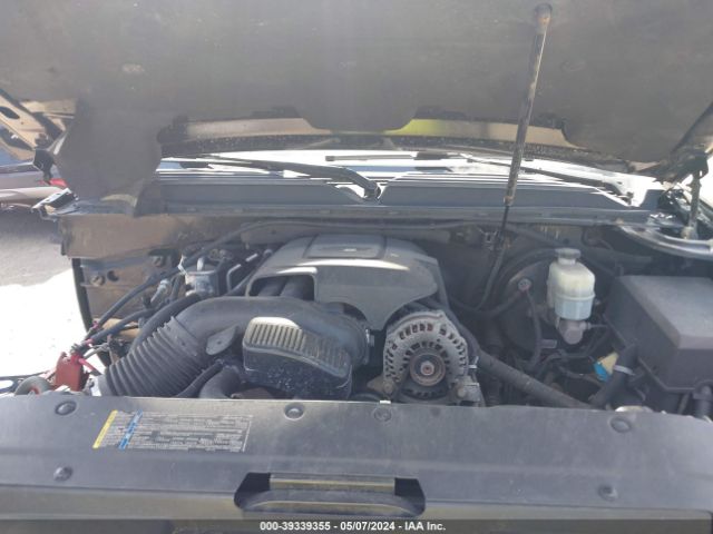 Photo 9 VIN: 1GNSKJE32BR147910 - CHEVROLET SUBURBAN 1500 