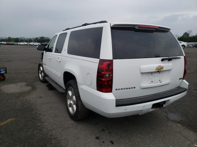 Photo 2 VIN: 1GNSKJE32BR366401 - CHEVROLET SUBURBAN K 