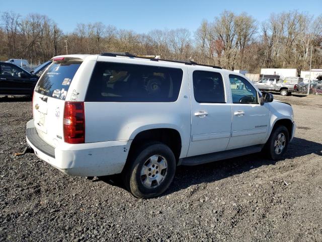 Photo 2 VIN: 1GNSKJE34BR101771 - CHEVROLET SUBURBAN 