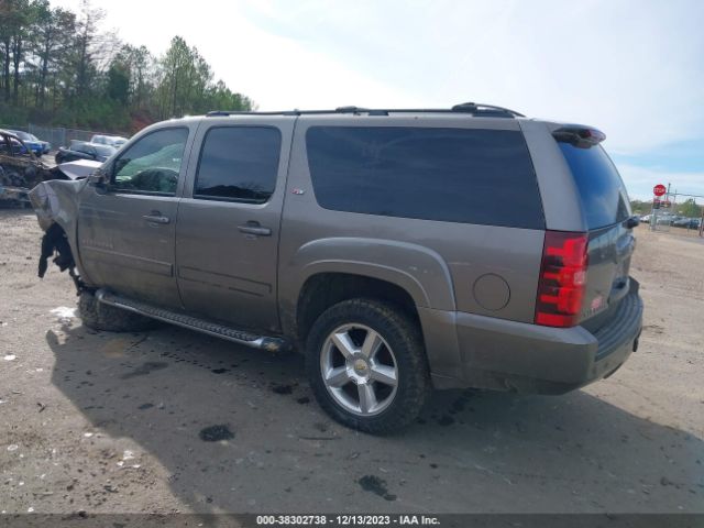 Photo 2 VIN: 1GNSKJE35BR143222 - CHEVROLET SUBURBAN 1500 