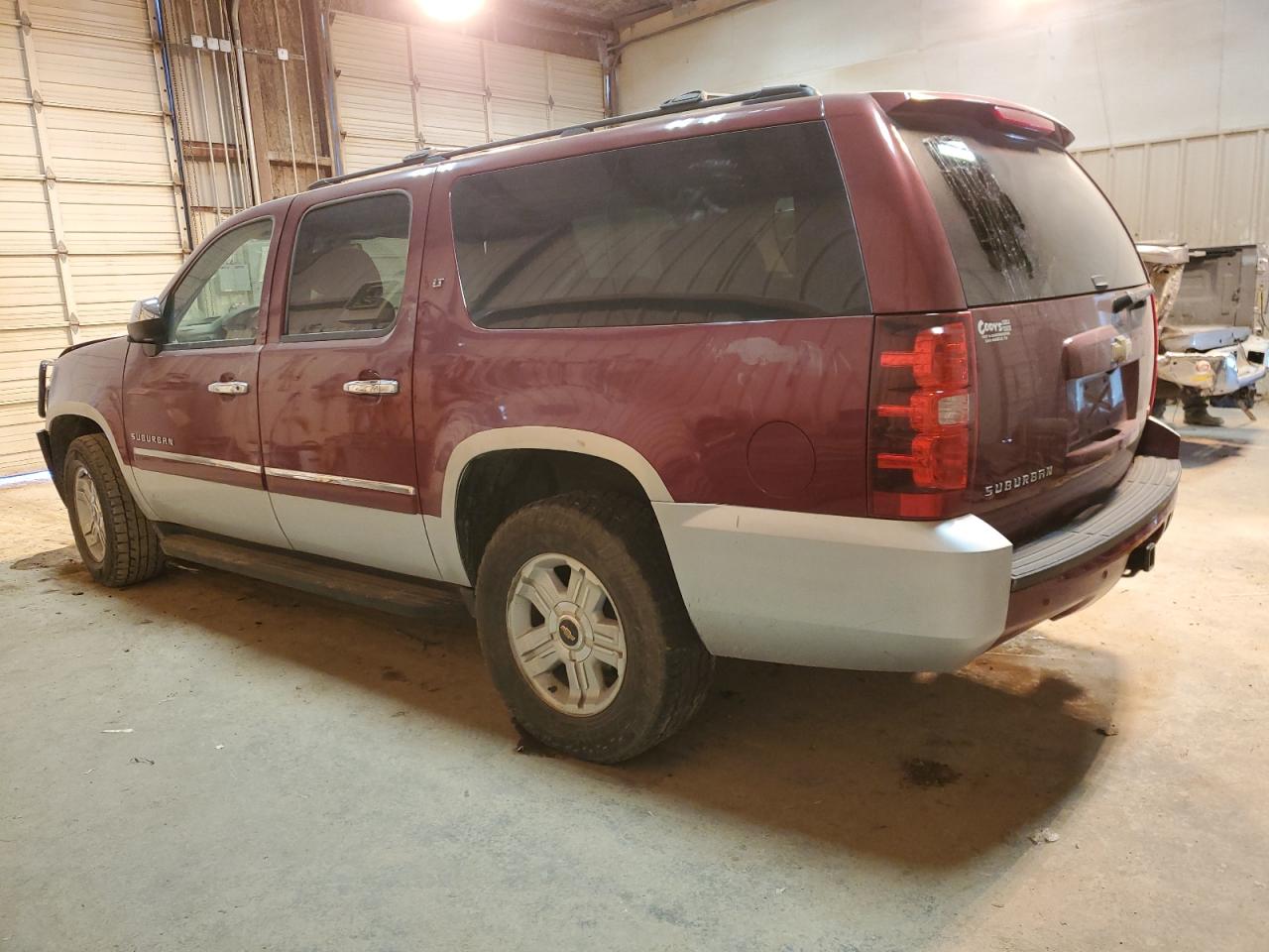 Photo 1 VIN: 1GNSKJE35BR316981 - CHEVROLET SUBURBAN 