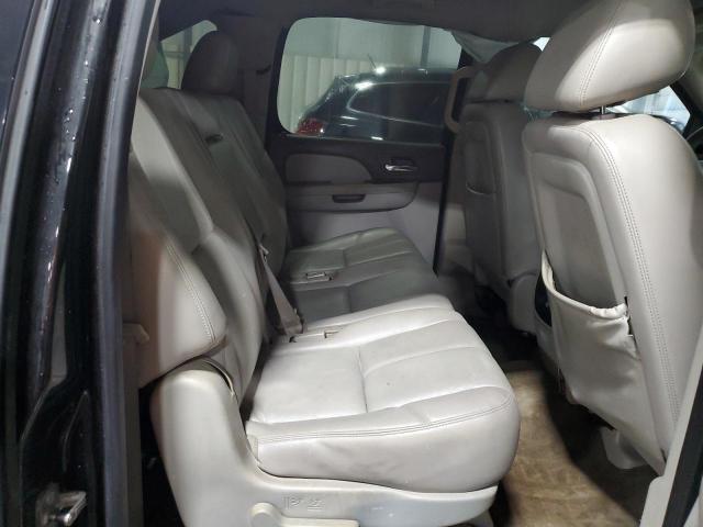 Photo 10 VIN: 1GNSKJE35BR322649 - CHEVROLET SUBURBAN 