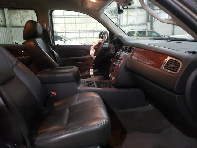 Photo 4 VIN: 1GNSKJE36BR235228 - CHEVROLET SUBURBAN K 