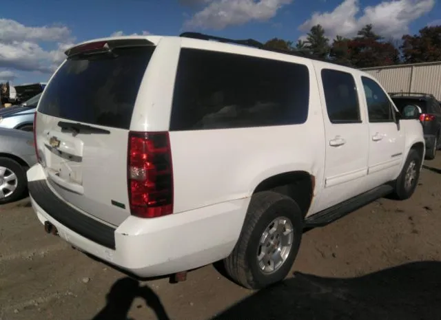 Photo 3 VIN: 1GNSKJE37BR380164 - CHEVROLET SUBURBAN 