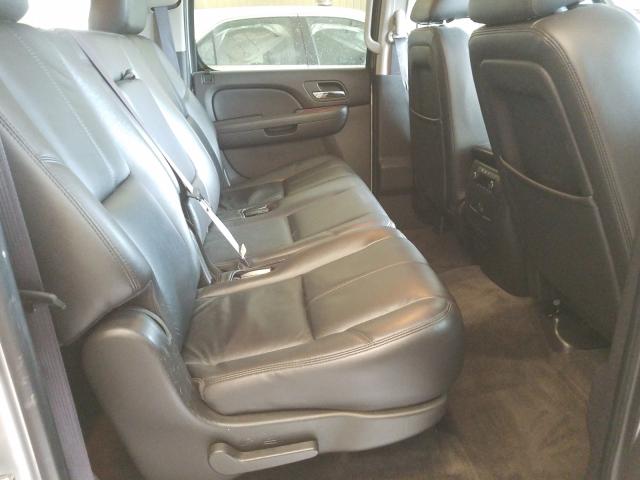 Photo 5 VIN: 1GNSKJE38BR278999 - CHEVROLET SUBURBAN K 