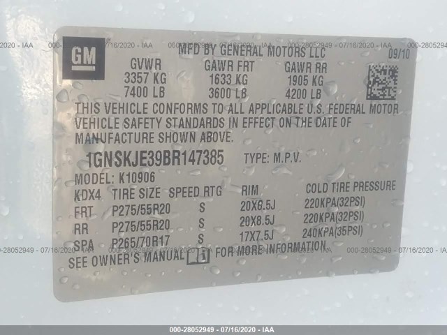 Photo 8 VIN: 1GNSKJE39BR147385 - CHEVROLET SUBURBAN 