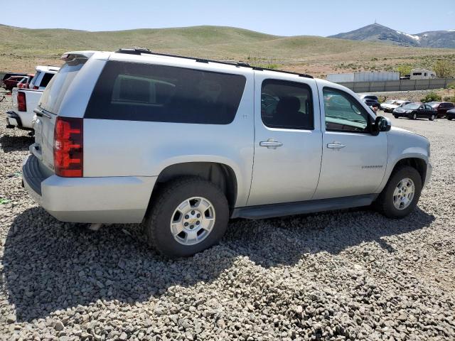 Photo 2 VIN: 1GNSKJE3XBR320928 - CHEVROLET SUBURBAN 