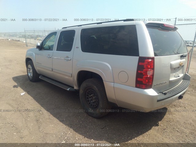 Photo 2 VIN: 1GNSKJE3XBR330164 - CHEVROLET SUBURBAN 